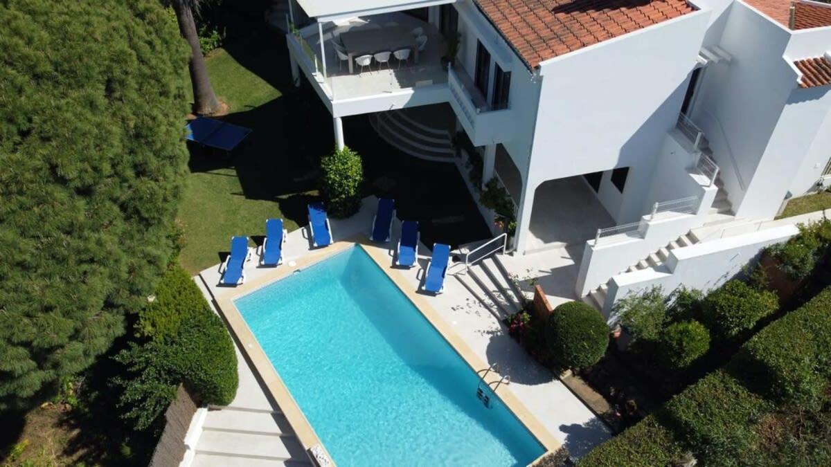 Villa Hibiscus, Great Location In Vilamoura, Lush Green Lawns And Garden Куартейра Екстериор снимка